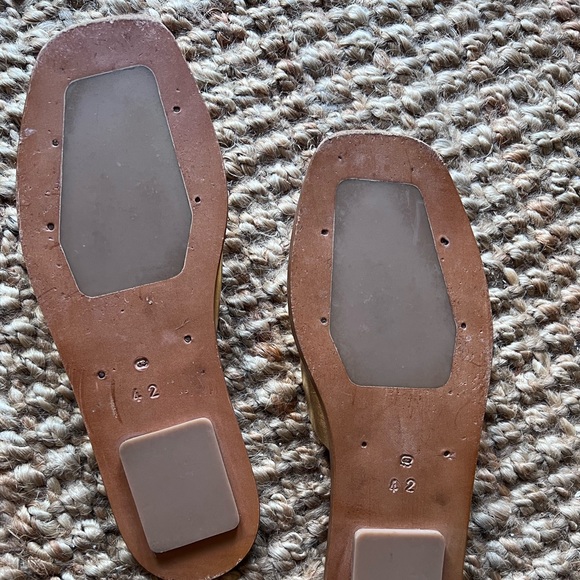 Sevilla Smith The Krysia sandal in Gold - Picture 6 of 8